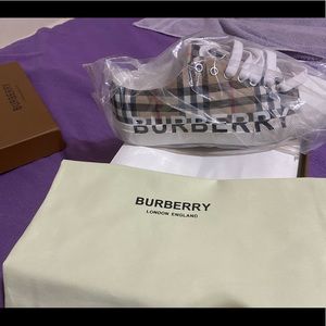 Burberry sneakers